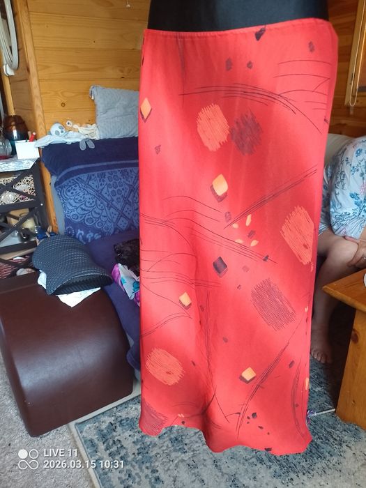 Spódnica damska z elastycznym pasem  44 cm