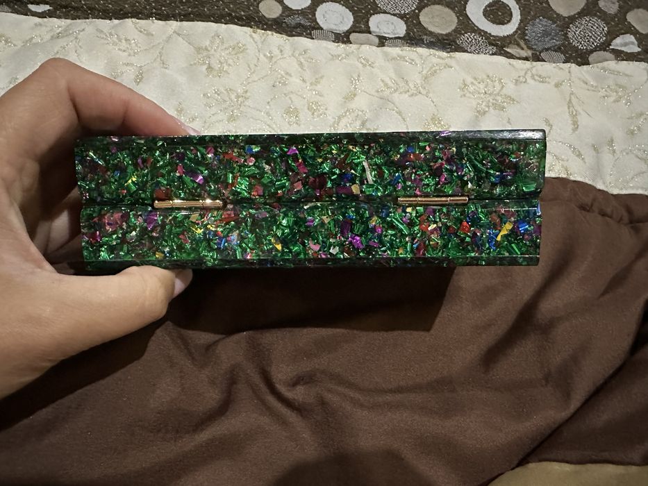 Pochete nova multicolorida