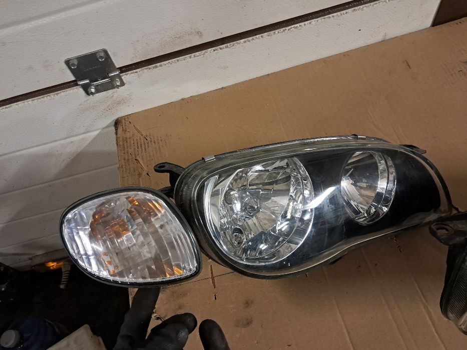 Lampy toyota corolla e11