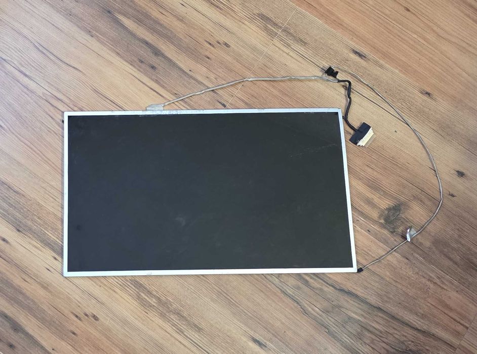 Matryca do Asus X551 Pęknięta