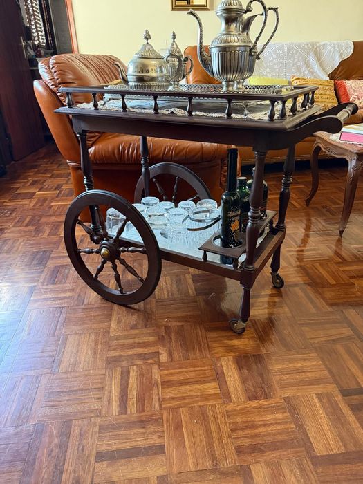Carrinho bar em madeira vintage