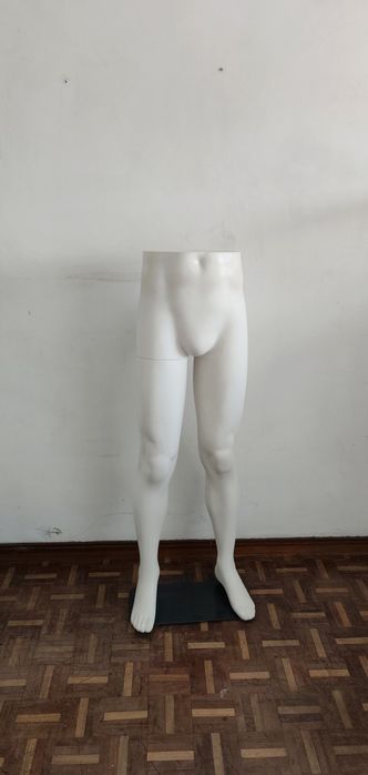 Manequim pernas de homem com base