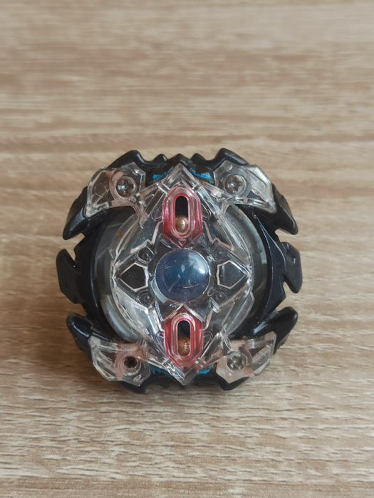 BeyBlade Бейблейд Zillion Zeus. Чудовий стан!