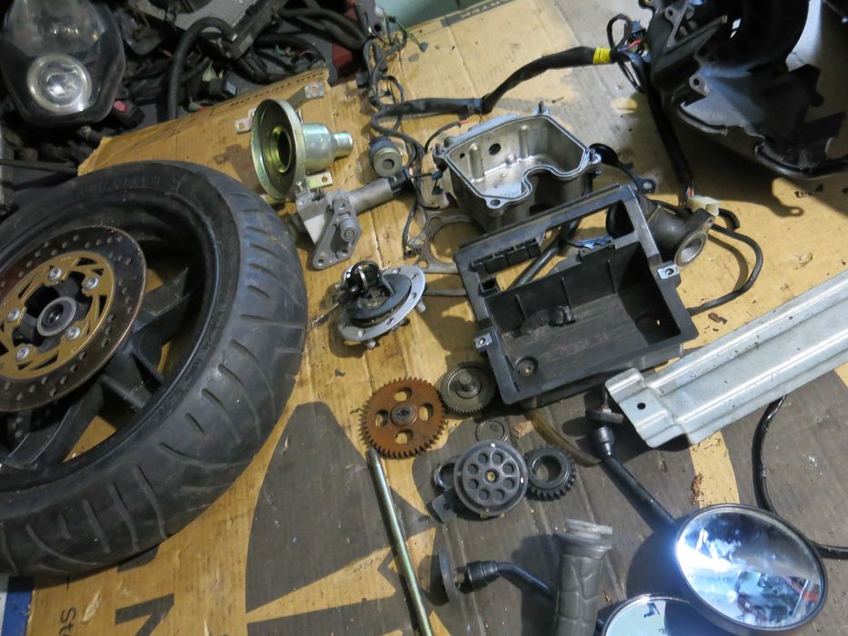 Siedzenie Daelim Otello Fi wtrysk 125