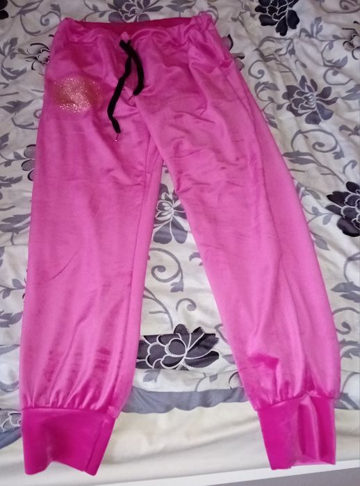 Zestaw Dresy Bluza plus spodnie.