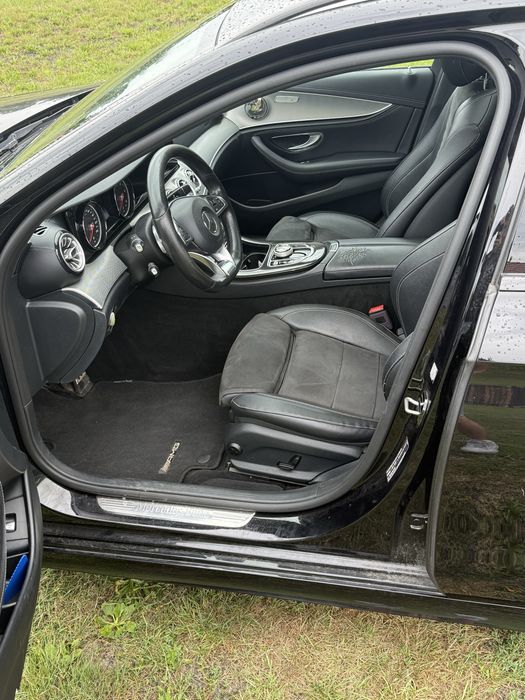 Mercedes Benz E W213 350d AMG LINE