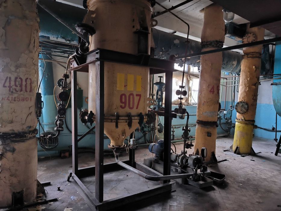 АТ «СМОЛИ» (виробництво пластмас у первинних формах)