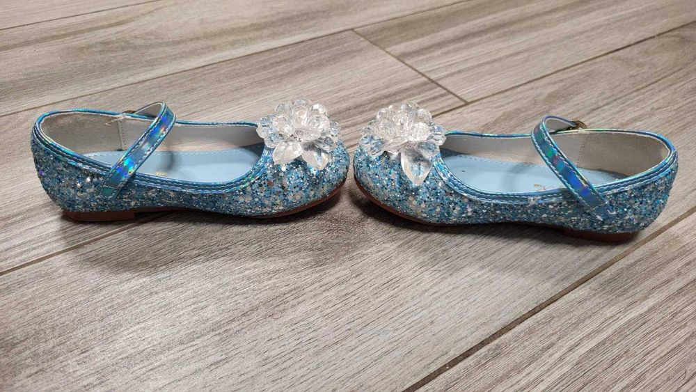 Святкові туфлі для дівчинки