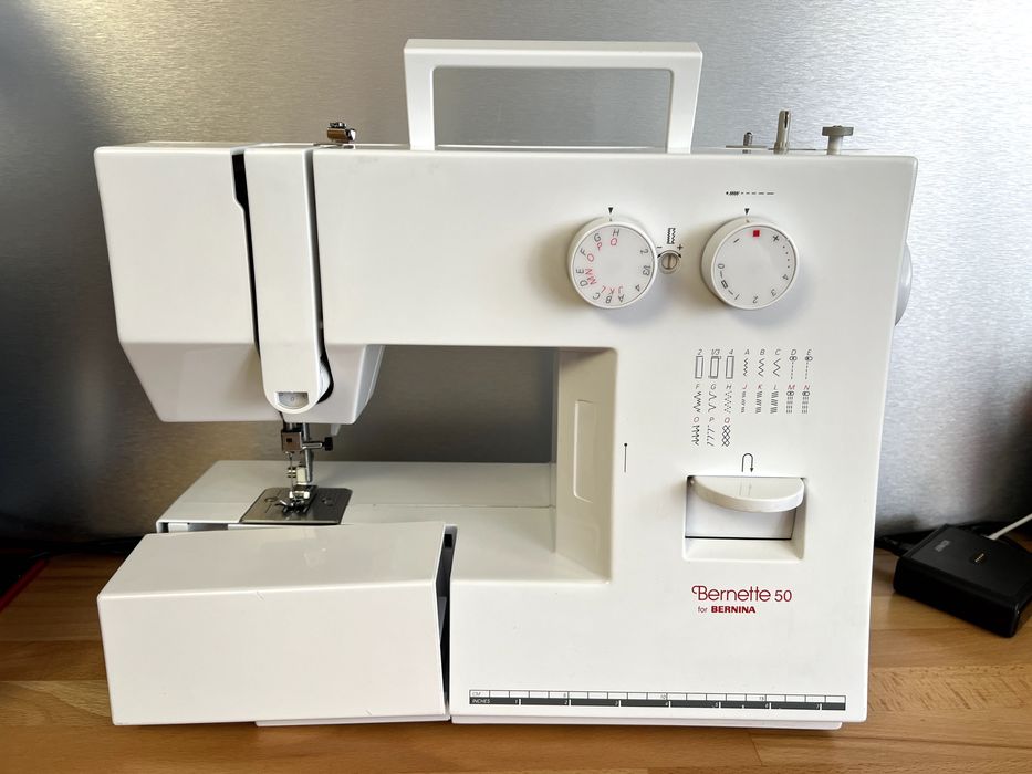 Швейна машина Bernina Bernette 50 (вживана).
