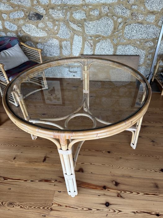 Conjunto mesa bambu e vidro + 4 cadeirões