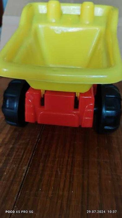 Машинка - самосвал. 18см