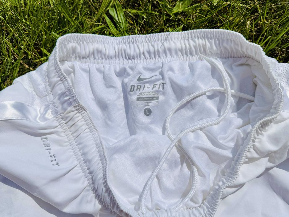 Чоловічі футбольні шорти збірної Англії Nike Dri-Fit