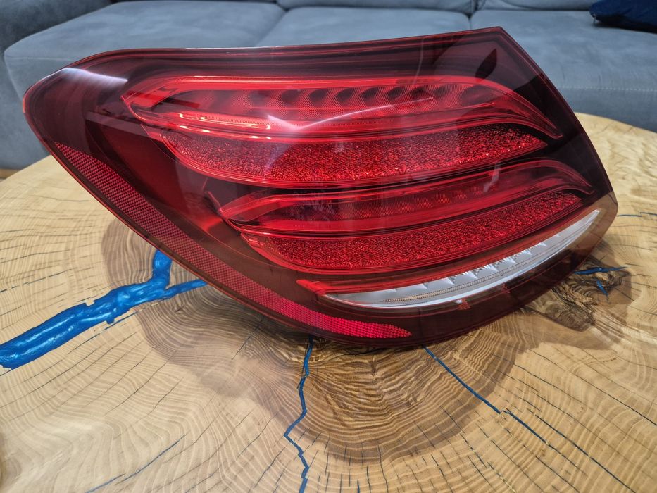 Lampa Tylna LEWA Mercedes E-klasa W213