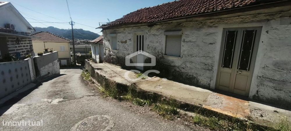 Moradia para Restauro Caldas de Vizela