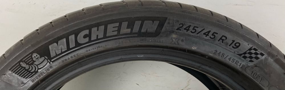 275/40R19 245/45R19 Michelin Pilot Sport 4