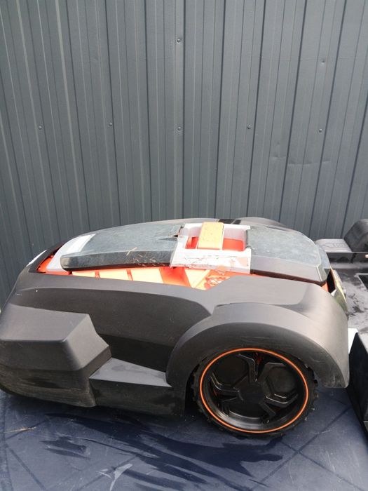 Robot koszący NAC rlm 1500 G2