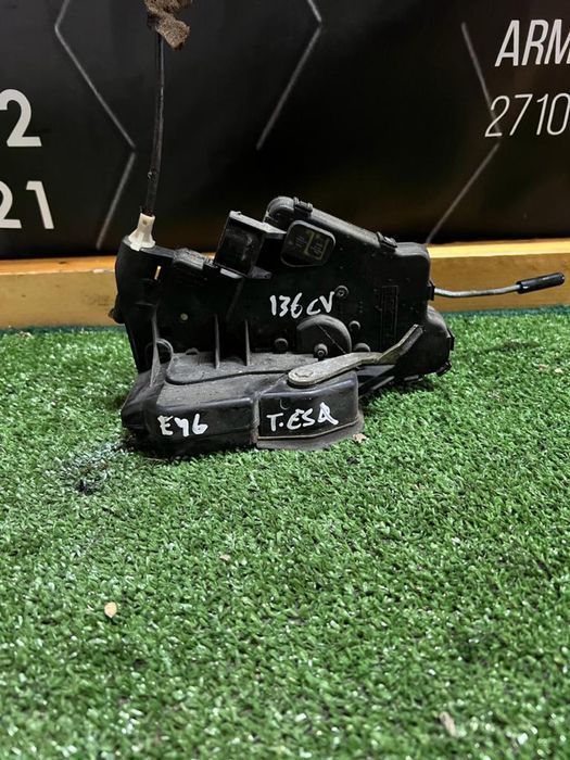 Fechadura traseira esquerda Bmw E46 320d 2001