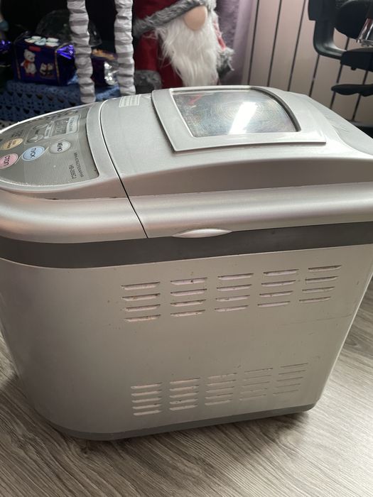 Хлібопічка LG HB-205CJ