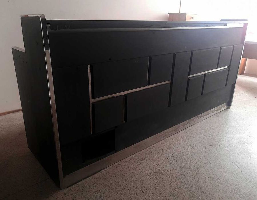 Balcão Frigorífico Profissional + Móvel Aparador Preto