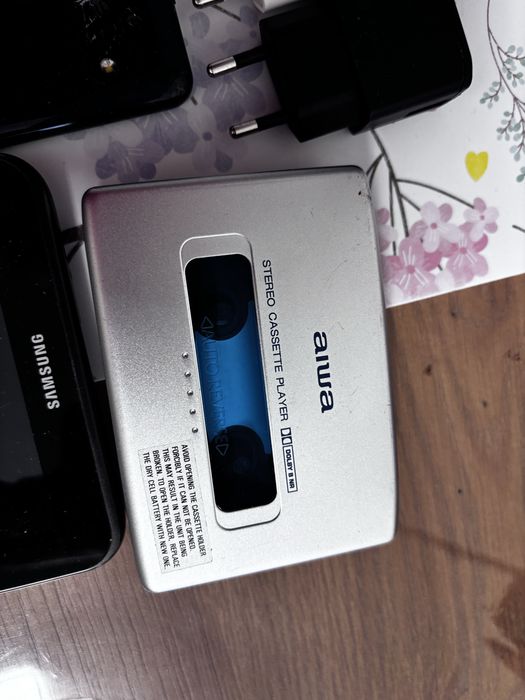 Graty z szafy telefony, tablety dysk elektronika