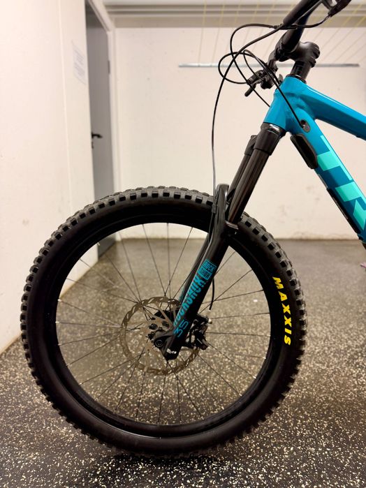 Trek Remedy 7 •  S | 27,5 • 2021 • RS Deluxe • Sram GX • Bontrager •