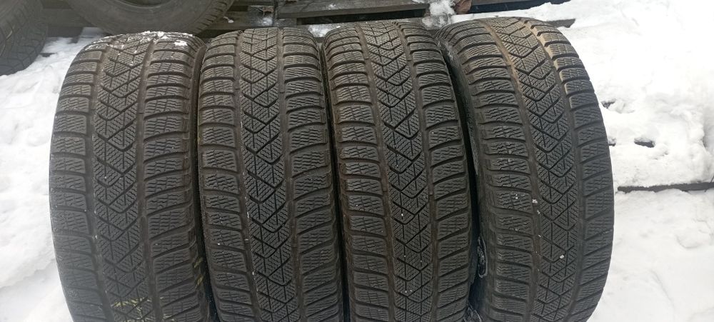 Pirelli 205 55 r16 4шт шини зимові з Європи б'у резина гума