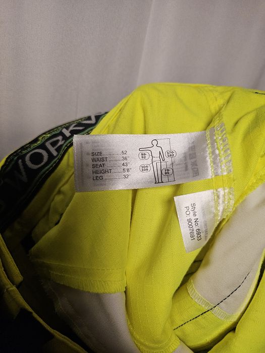 Spodnie robocze krótkie Snickers 6933 r.52 odblaskowe  Stretch