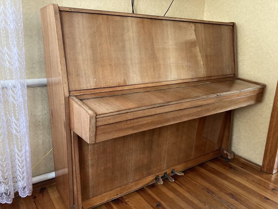 Піаніно Україна б/у