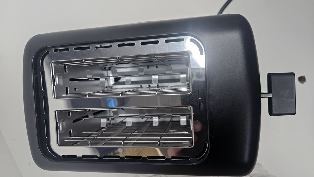 Toster Amazon Basics 800W