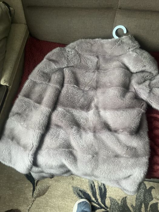 Шуба сріблясто пурпурового кольору