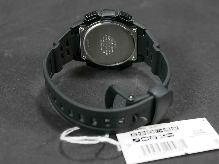 Годинник Casio AQ-S800W-1BJH Solar Powered на сонячній батареї