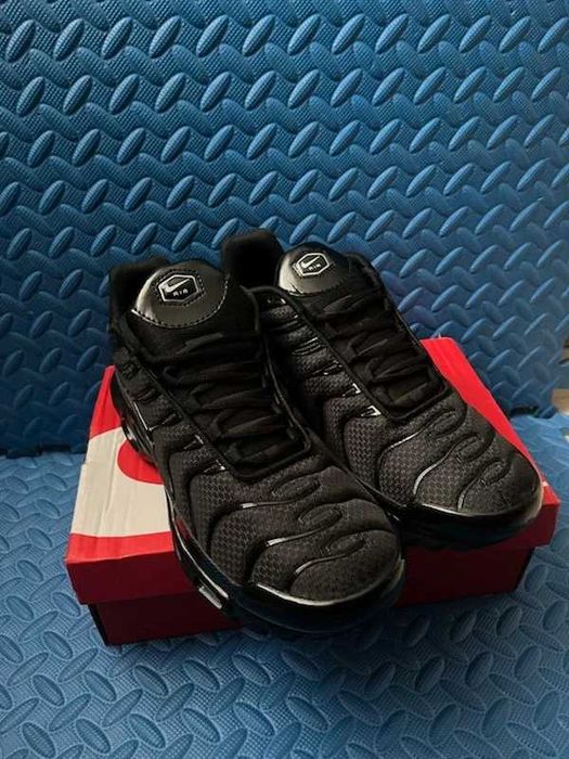 Nike TN Air Max Plus 1 black Rozmiar  44