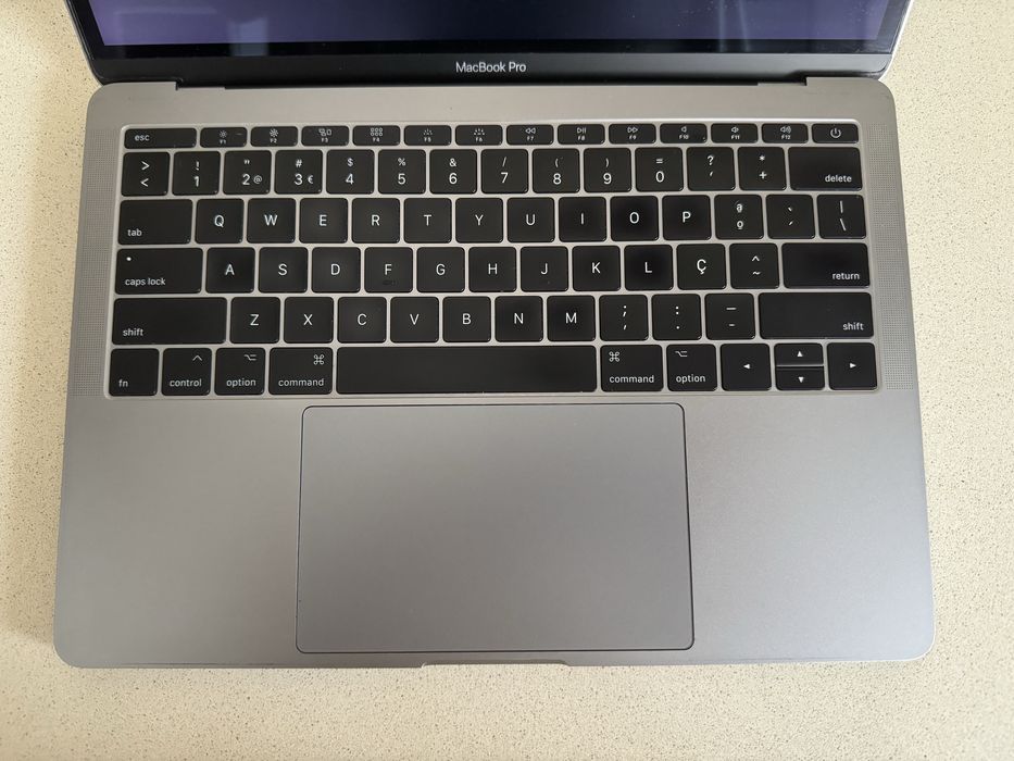 MacBook Pro 13”