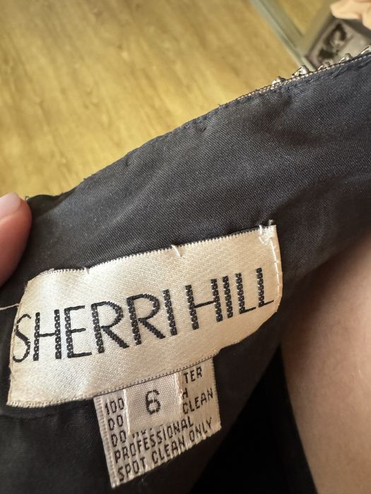 Сукня випускна SHERRI HILL