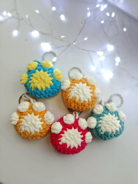 Брелоки ручної роботи, плюшеві брелоки, таба лапка, капібара