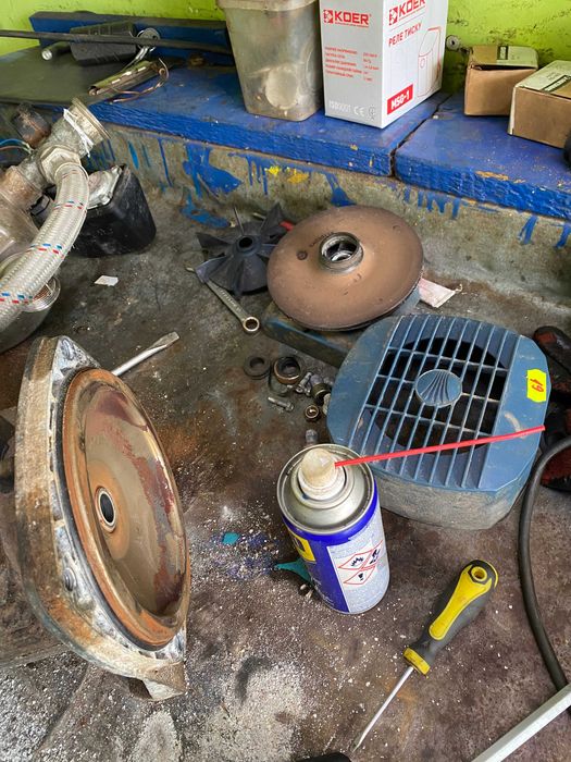 Ремонт насосів для води та перемотка всіх марок.