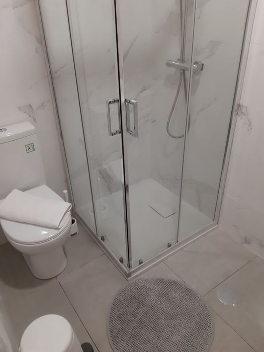 Quarto com WC privado - Trofa