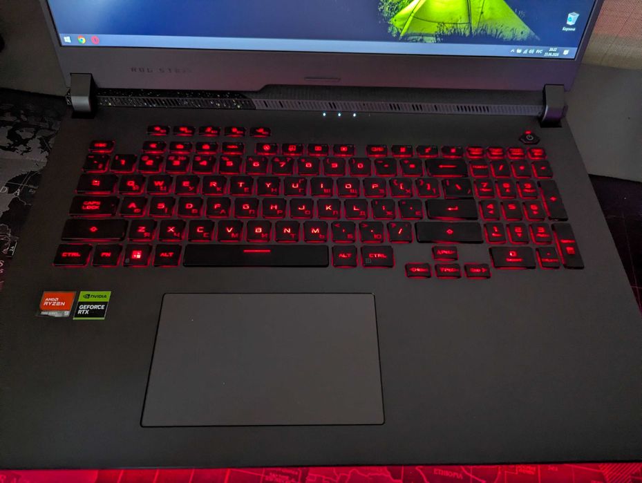 Ноутбук Asus RogStrix G713