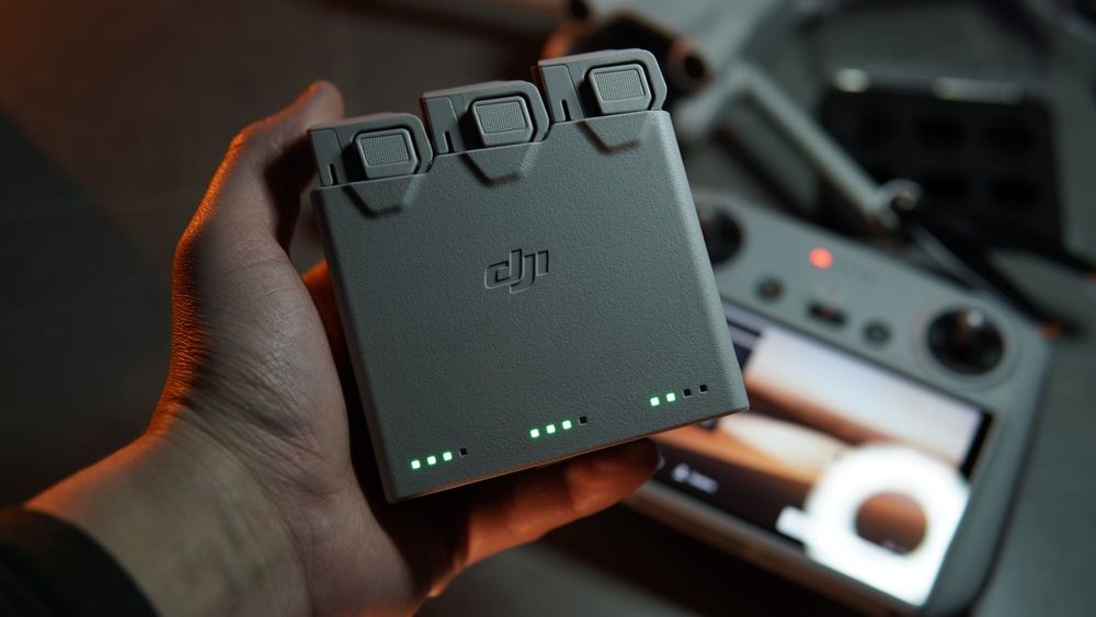 Dji mini 3 pro квадрокоптер дрон, 4 батареї