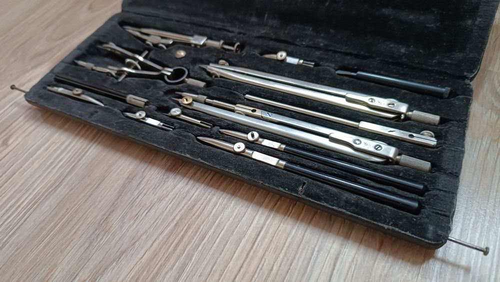 Готовальня У2, советская