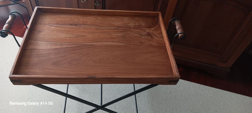 Mesa de apoio artesanal. 70×47