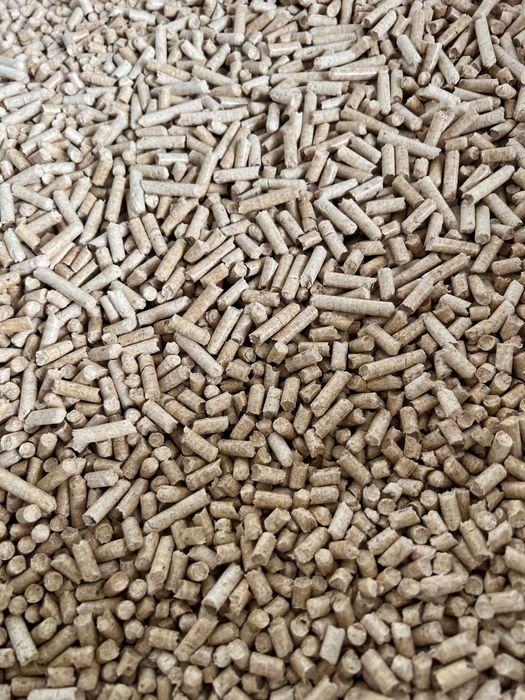 Pellet sosnowy PREMIUM 6 mm  100% sosna producent Pleszew transport auto z windą paleciak elektryczny