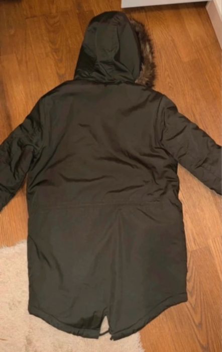 casaco / parca  / tamanho XS mas serve a M