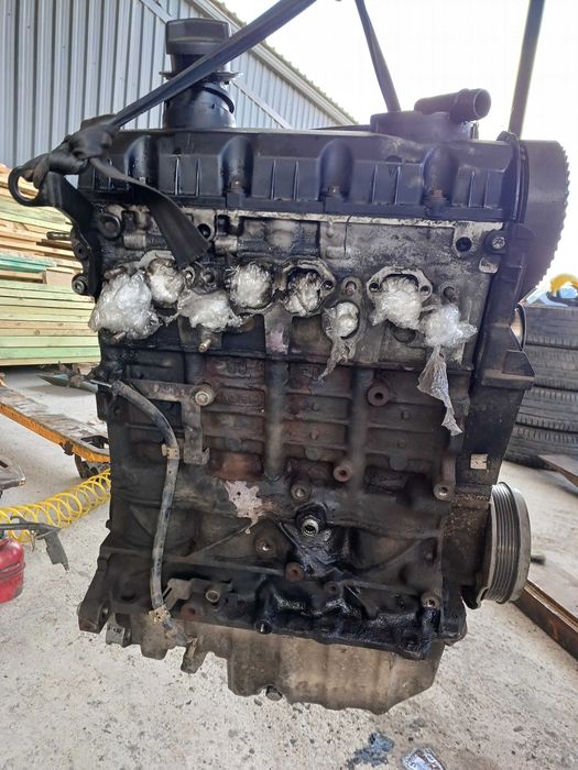 Мотор двигун 1.9 TDI AXB AXC Volkswagen T5 2003-2006