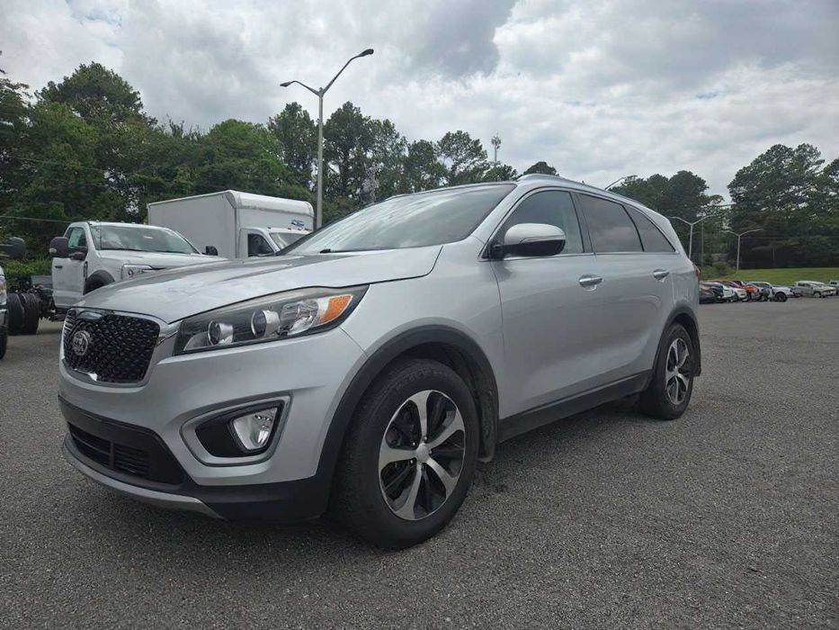 Kia Sorento EX      2018