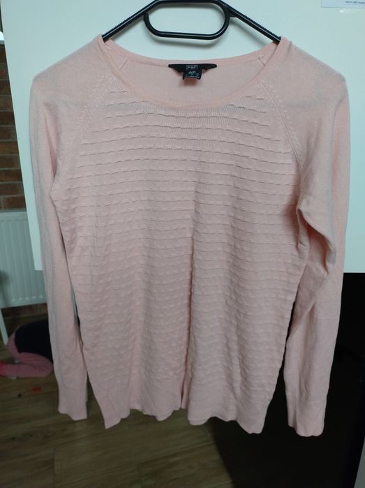 Sweter pudrowy róż F&F