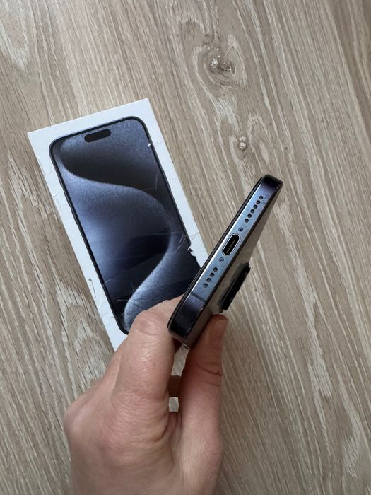 iPhone 15 Pro Max -256 Gb