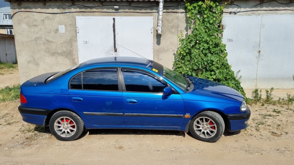 Toyota avensis 2.0