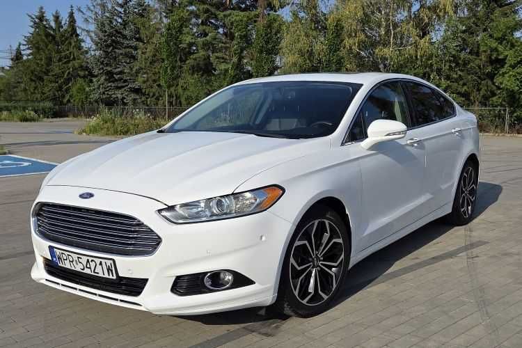 Ford Fusion 2.0 EcoBoost TITANIUM SE (2015) — automat, biały, bogato wyposażony