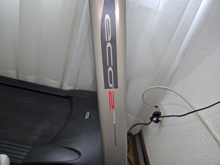 Passadeira de corrida BH Fitness Eco 2 Incline